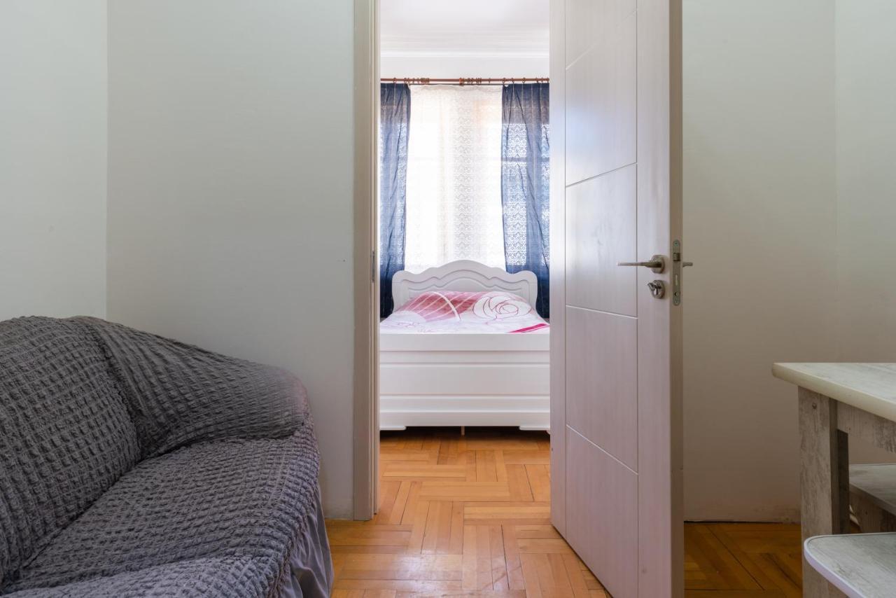 Center 4 You Hotell Tbilisi Eksteriør bilde