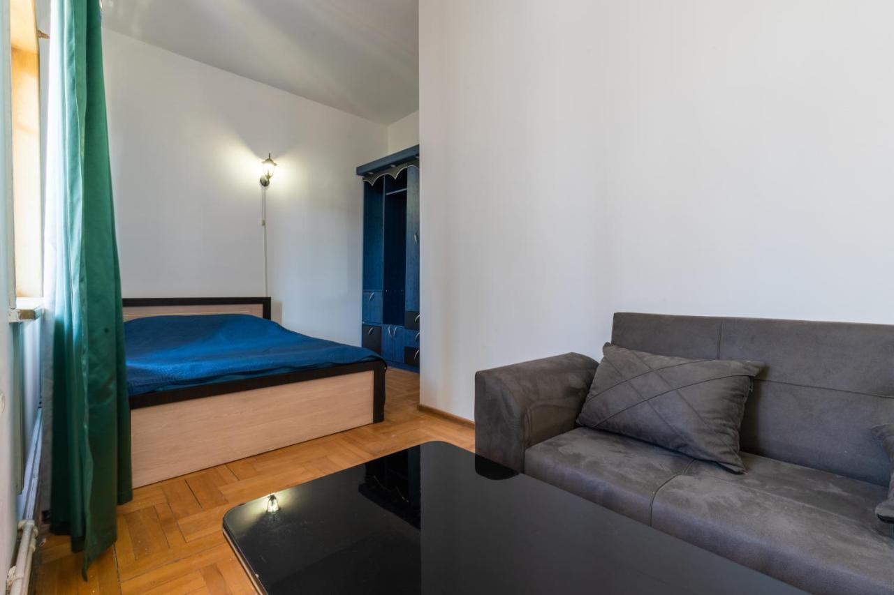 Center 4 You Hotell Tbilisi Eksteriør bilde