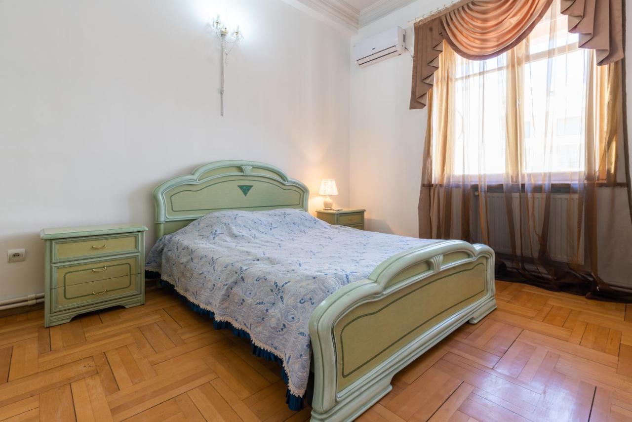Center 4 You Hotell Tbilisi Eksteriør bilde