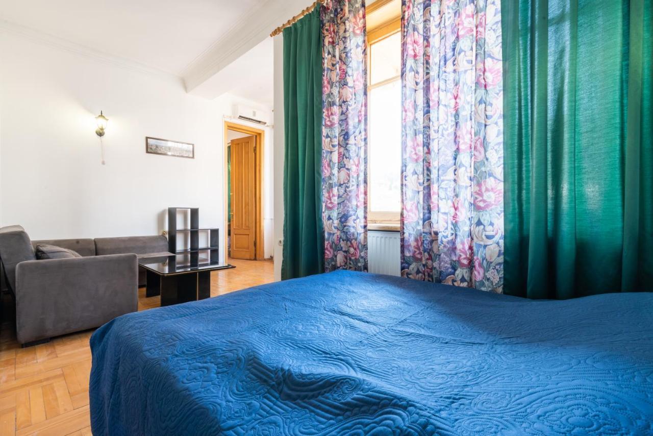 Center 4 You Hotell Tbilisi Eksteriør bilde