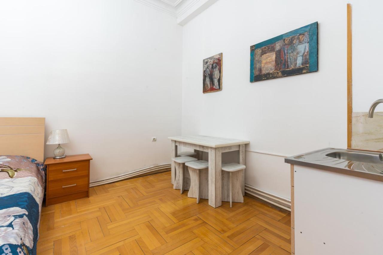 Center 4 You Hotell Tbilisi Eksteriør bilde